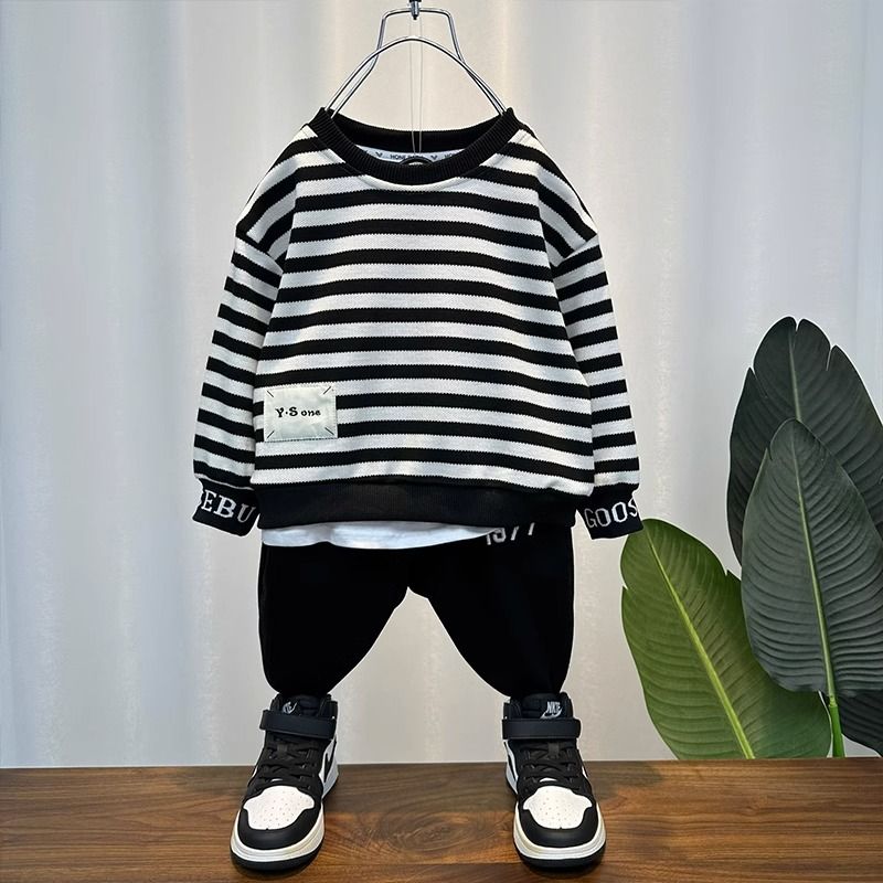 Boys striped suit spring and autumn 2023 new children's autumn clothing sports handsome clothes cool and handsome trendy baby children's clothing