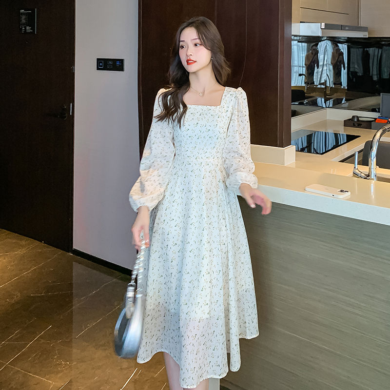 設計感小眾氛圍大碼連衣裙女2023新款長袖法式復古中長款碎花裙秋
