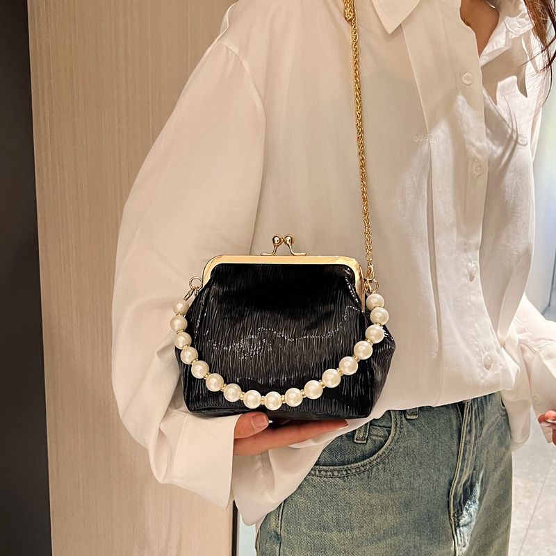 仙女洋气小包包女2023新款时尚斜挎包贝壳包高级感珍珠链条手提包