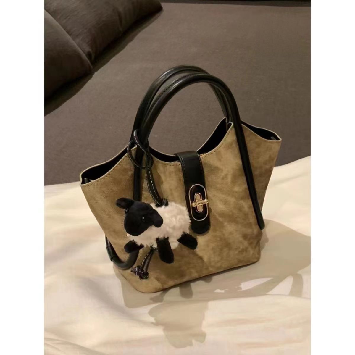 2024 new high-end new Chinese style bucket bag women's large capacity versatile handbag niche commuting...