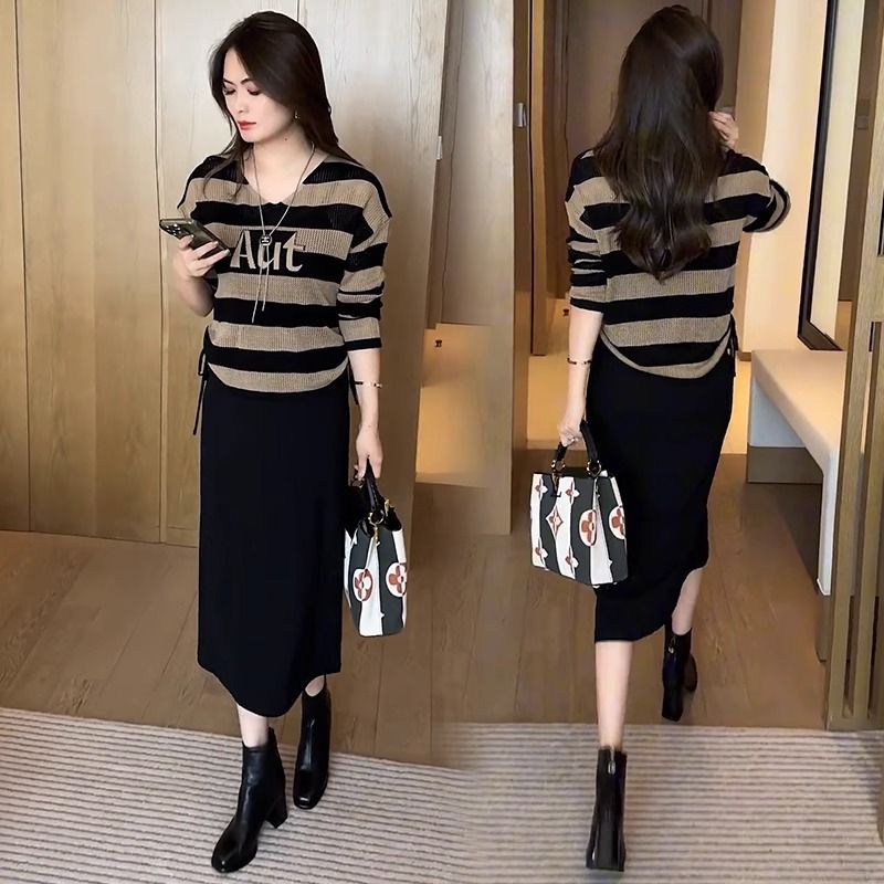 V領連衣裙套裝女2023秋季新款洋氣質長袖條紋針織衫吊帶裙兩件套