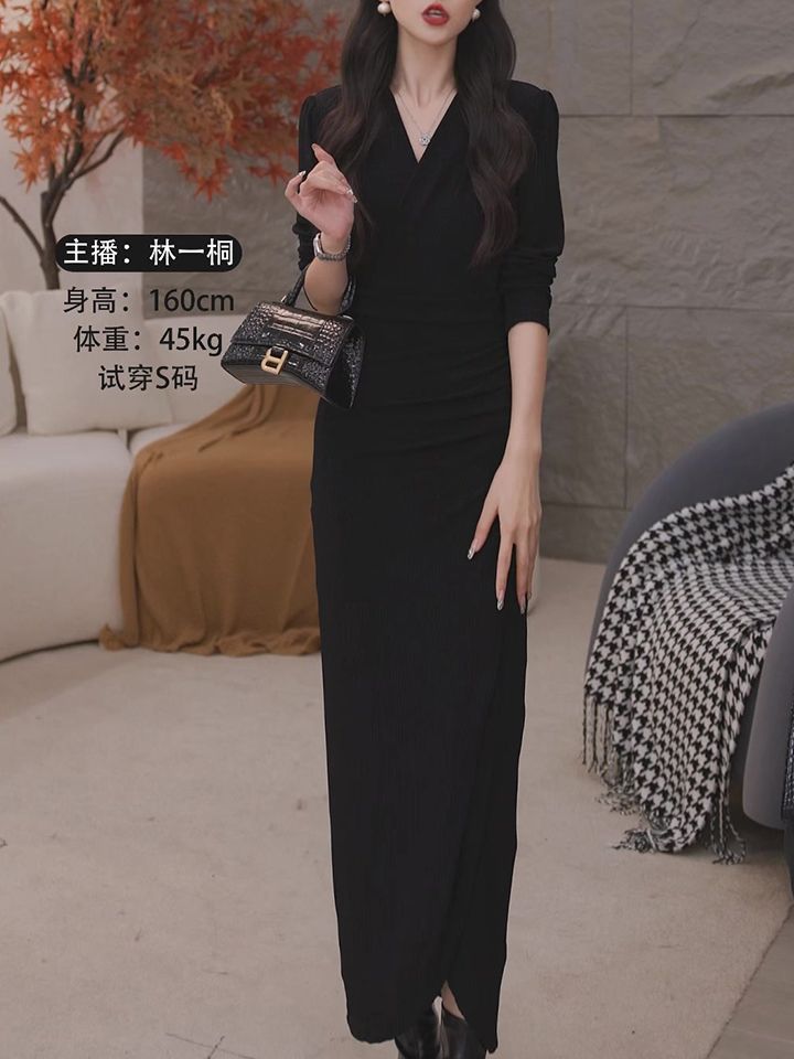 时尚黑色长袖连衣裙2023秋季新款高档气质修身显瘦百搭包臀裙长款