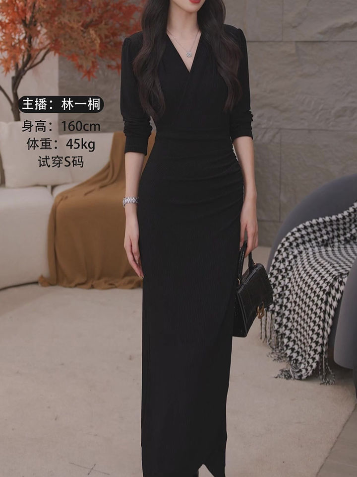 时尚黑色长袖连衣裙2023秋季新款高档气质修身显瘦百搭包臀裙长款