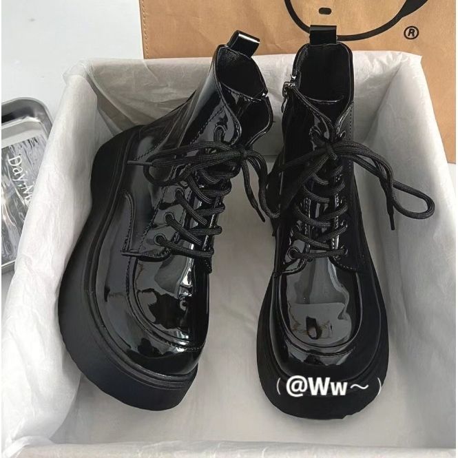 French retro round-toe small leather shoes 2023 autumn new platform thick soles to increase height and not tire your feet after standing for a long time Martin boots