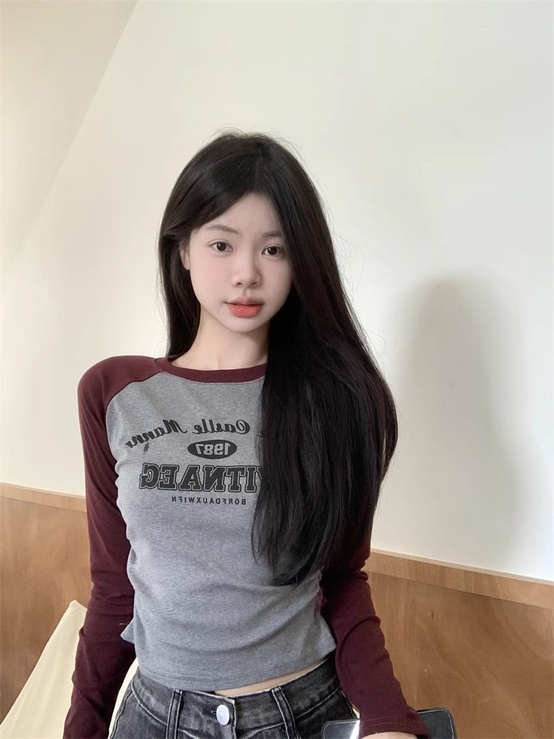甜辣美式復古打底衫女字母印花長袖T恤秋季修身顯瘦內搭短款上衣