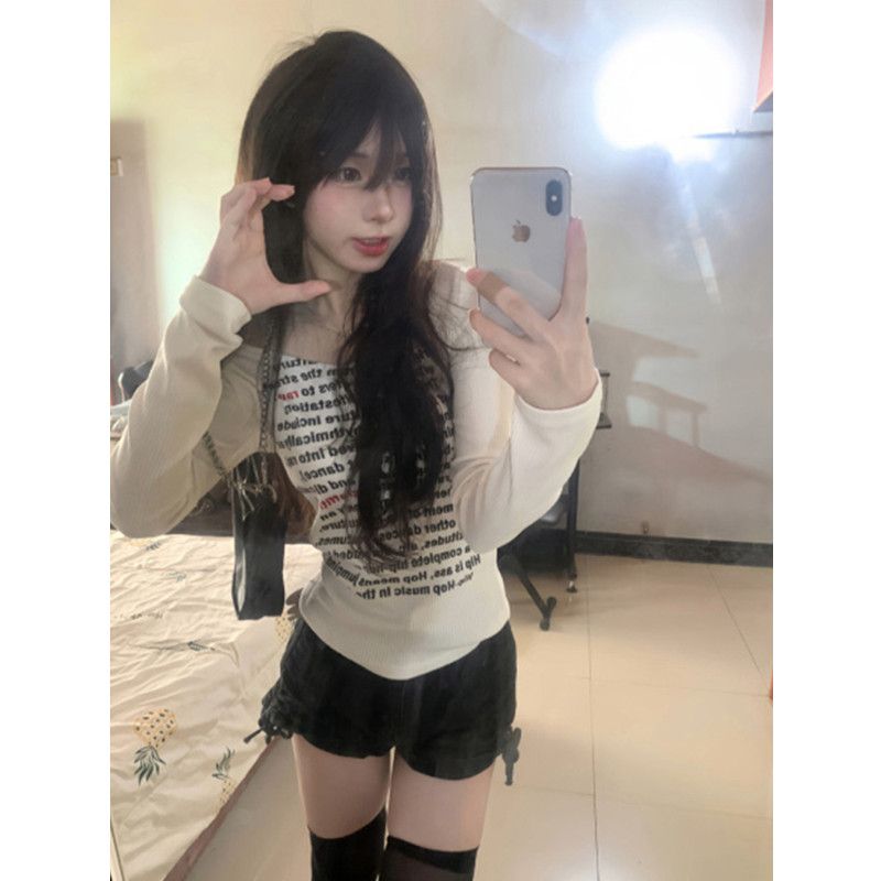 美式甜辣妹U領長袖t恤女春秋內搭打底衫修身顯瘦收腰緊身短款上衣