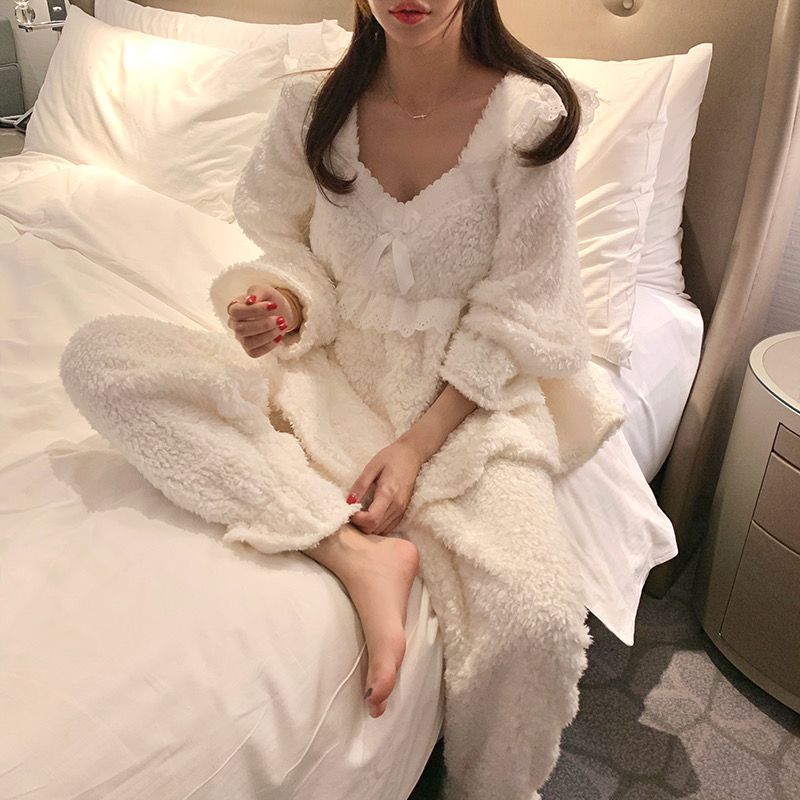 珊瑚絨蕾絲花邊睡衣女秋冬季2023年新款公主風保暖加厚家居服套裝