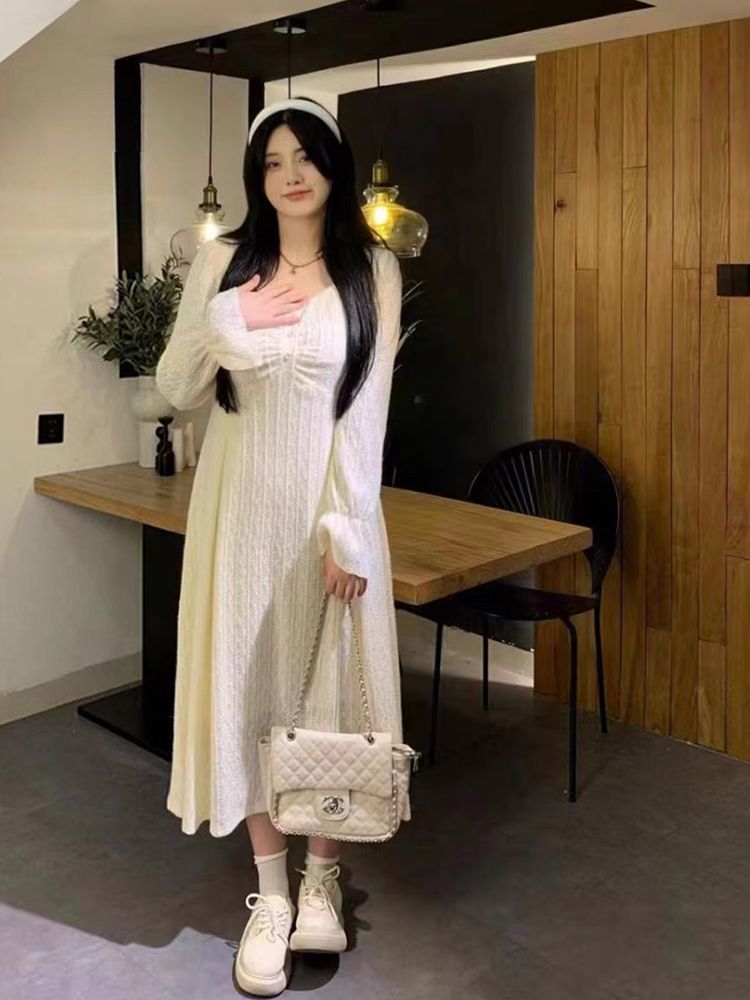 大碼女裝法式高級感長袖連衣裙秋冬胖mm氣質收腰顯瘦溫柔風長裙子
