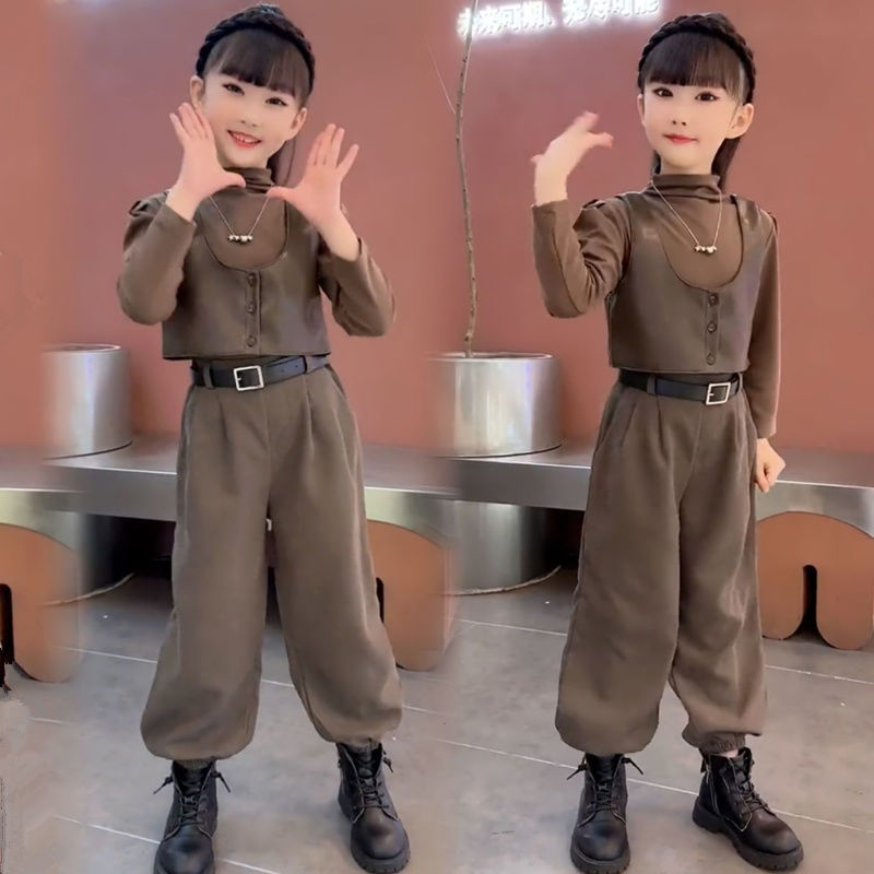 女童春秋套裝2023新款洋氣網紅中大童女孩皮馬甲炸街三件套兒童裝