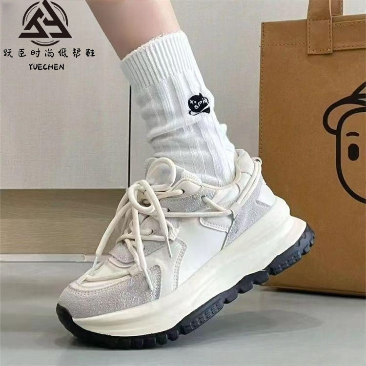 躍臣板鞋女2023新款爆款小眾情侶休閒鞋子ins百搭高顏值小白鞋女