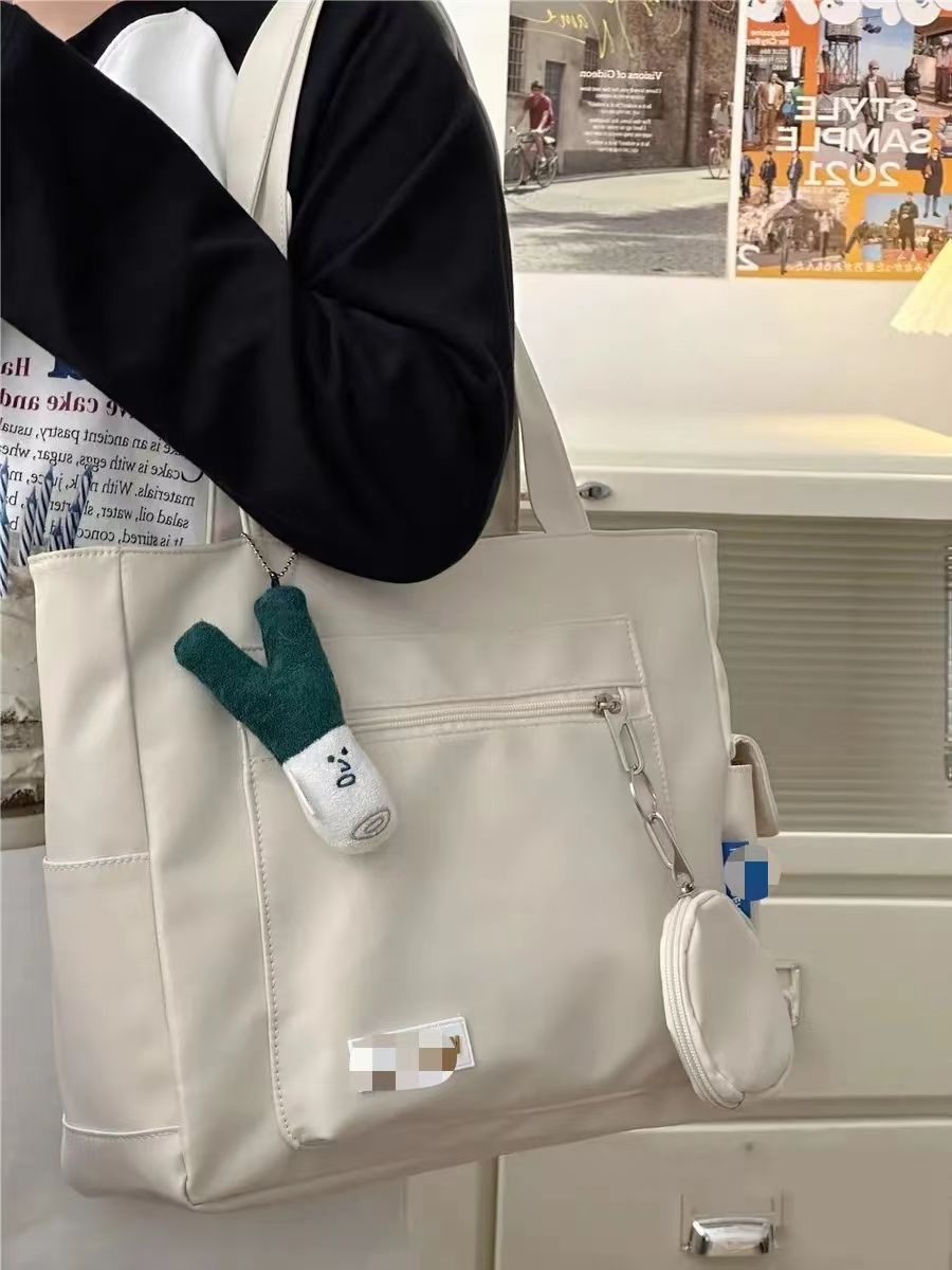 Large-capacity commuter shoulder bag Japanese style ins style simple and versatile girl's tote bag college student canvas bag