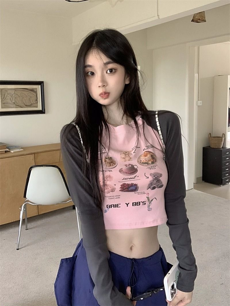 美式復古簡約字母印花拼接撞色長袖T恤女裝秋季修身短款露臍上衣