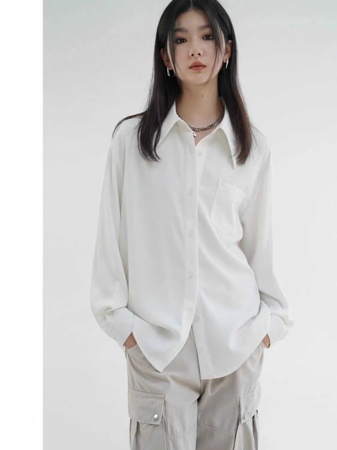 格瑞吉奧白襯衫女新款春秋氣質設計感小眾洋氣上衣百搭休閒襯衣