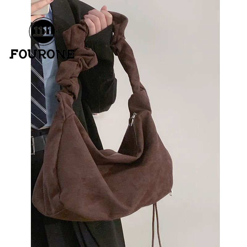 Niche pleated underarm bag women's new autumn and winter fashion handbag large capacity commuter shoulder bag