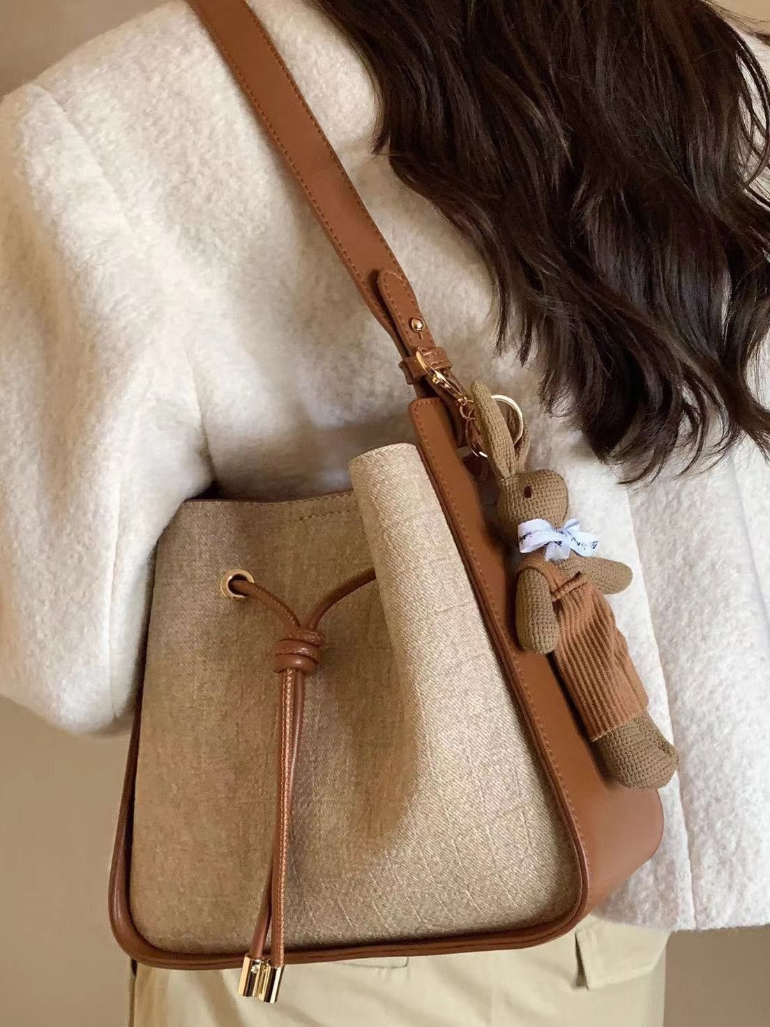 New 2024 bag women's autumn and winter bucket bag large bag shoulder crossbody bag commuting versatile large capacity armpit...