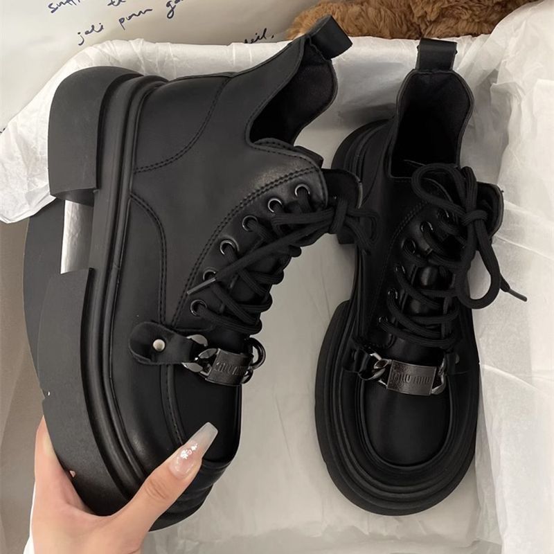 Thick sole platform Martin boots for women 2023 spring and autumn British style sweet and cool with skirt short boots versatile shoes ins trend