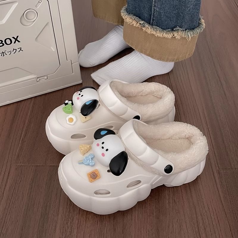 Cartoon puppy thick-soled furry slippers for women's outer wear 2023 new autumn heightening anti-slip plus velvet clogs and cotton shoes