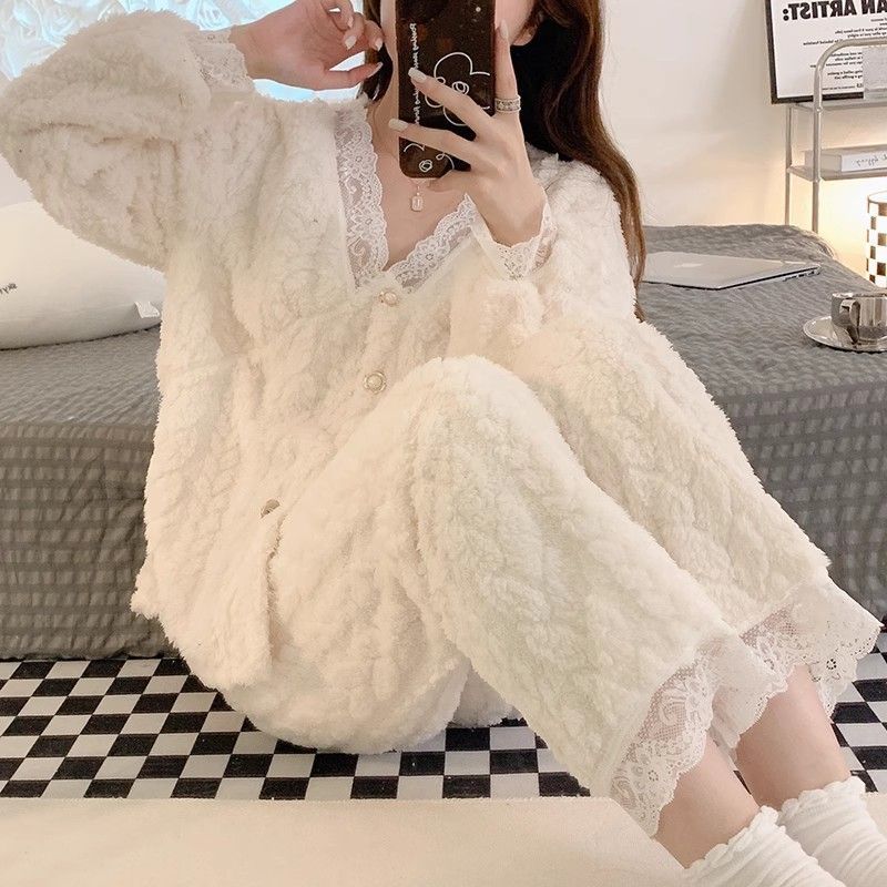 珊瑚絨睡衣女秋冬款長袖加絨加厚冬季天法蘭絨蕾絲新款家居服套裝