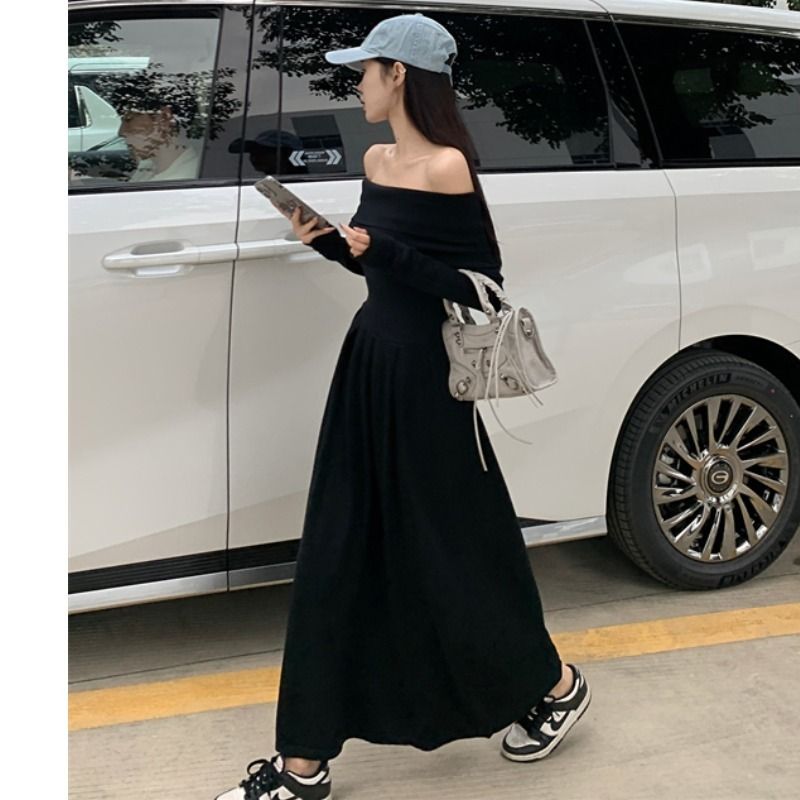 法式赫本風白色一字肩連衣裙女早秋修身性感小媽抹胸長裙純欲裙子