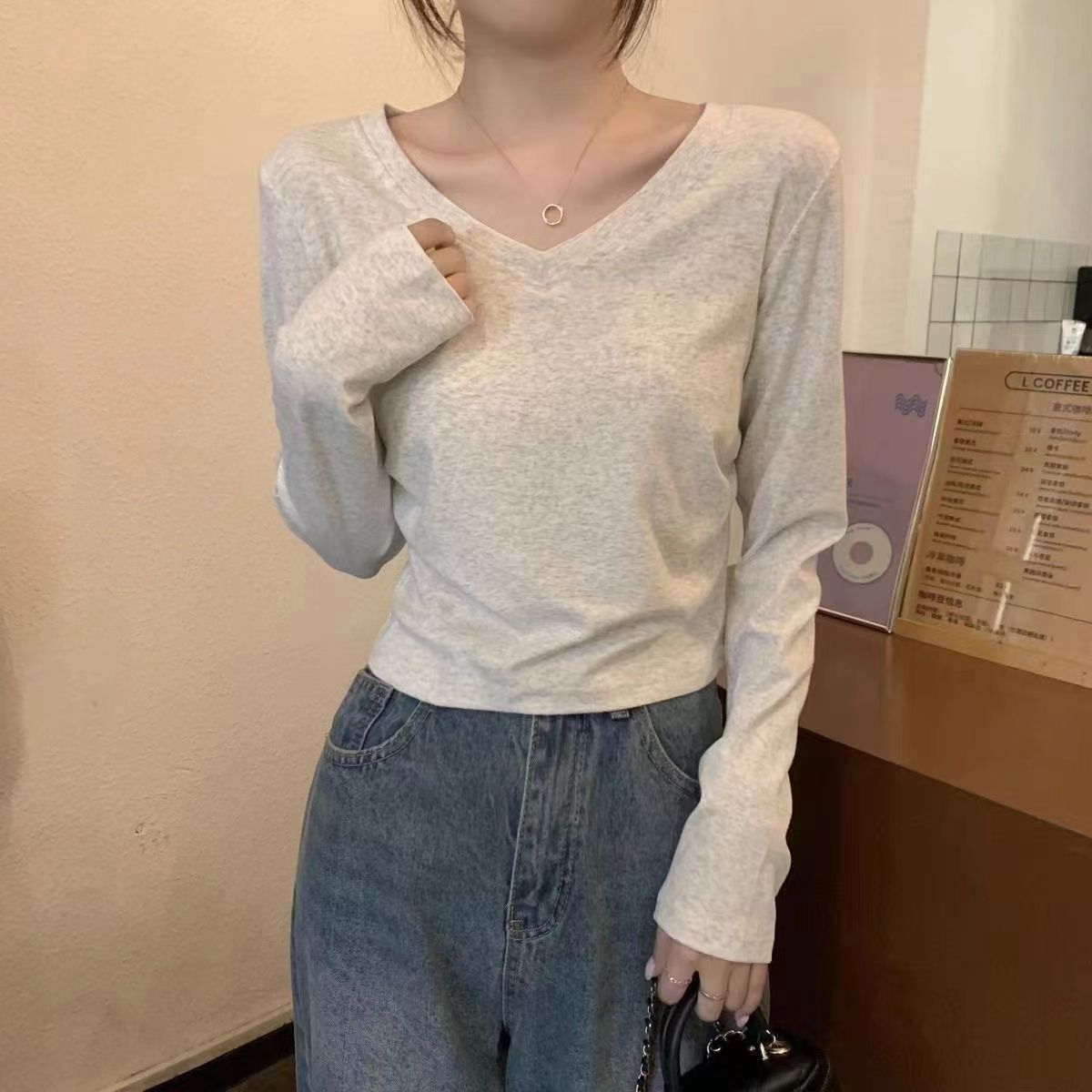 正肩長袖v領內搭打底衫女初秋新款修身顯瘦設計感小眾洋氣上衣ins