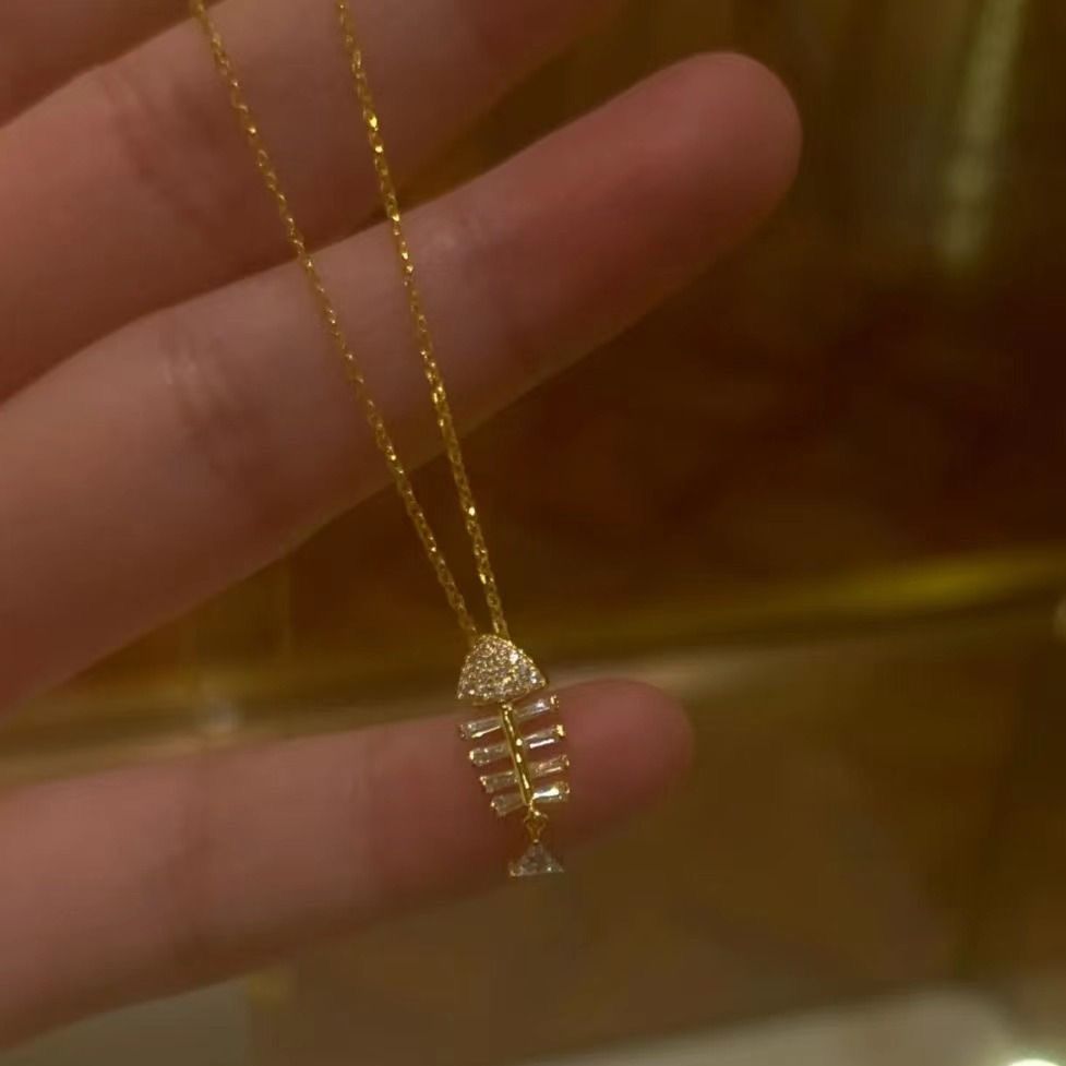 New Fish Bone Necklace For Women S925 Silver Ins Light Luxury Niche Design Simple Collarbone Sweater Chain Birthday Gift_voghion.com