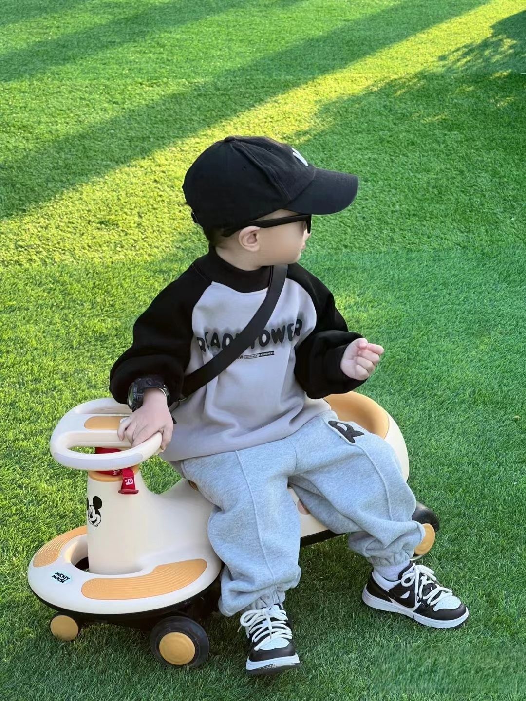Boys Autumn Suit  Spring and Autumn New Boys Pullover Sweatshirts Fashionable Street-Breaking Children's Sweatpants Complete Set