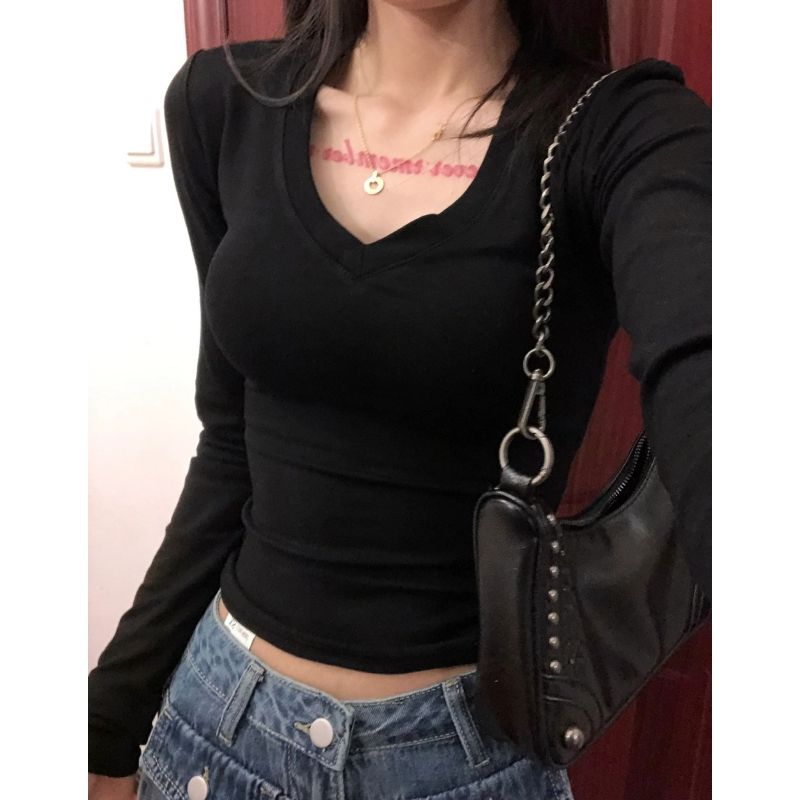純欲風黑色V領長袖t恤女秋季新款內搭修身顯瘦打底衫小個子短上衣