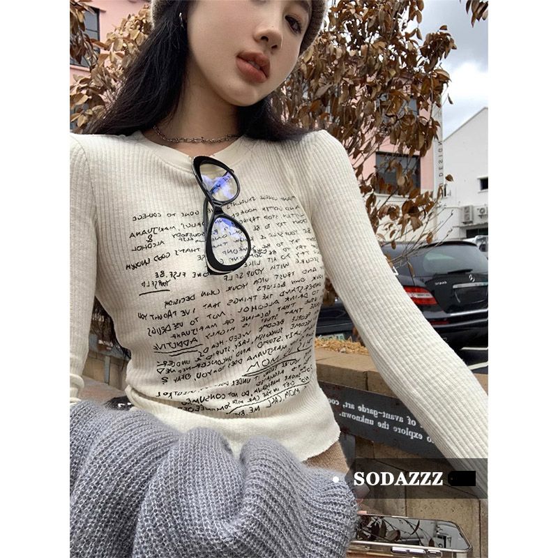 SODAZZZ設計感字母印花小眾坑條長袖T恤女春秋季修身休閒打底上衣