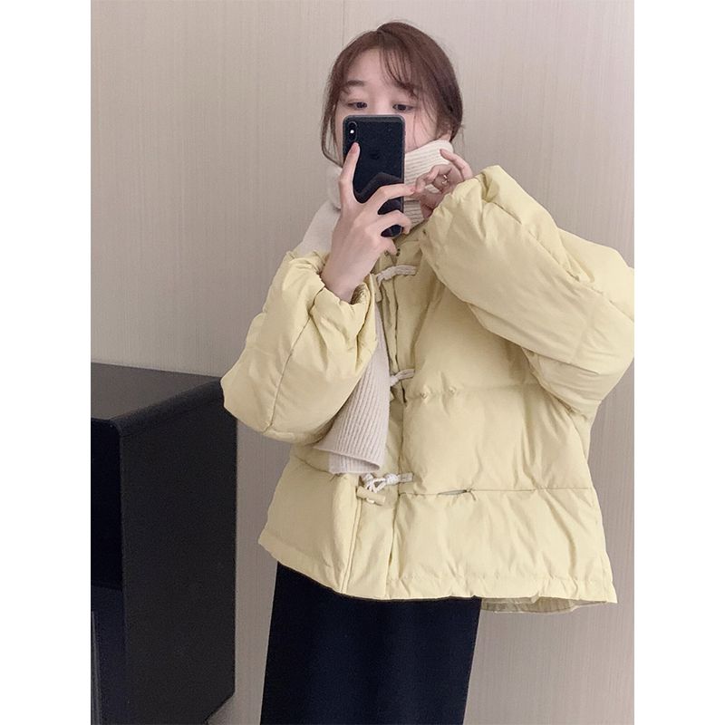 韓國奶黃色牛角扣羽絨棉服女小個子2023冬季新款減齡短款連帽外套