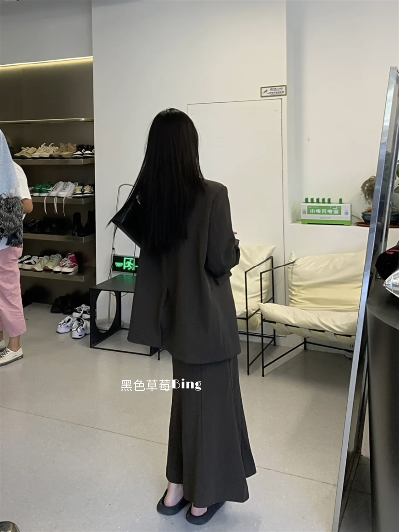 韩系复古小众高级感套装女宽松百搭廓形西装外套鱼尾半身裙两件套