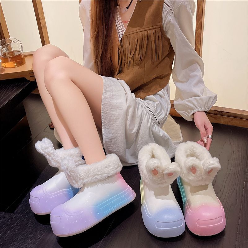 Fashionable women's boots  new winter plus velvet thickening Internet celebrity thick bottom hot style warm shoes for girls cute cartoon cotton shoes