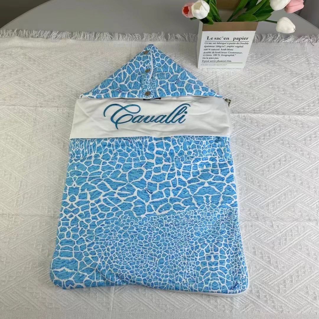 Set cinque pezzi in cotone per neonato e prima infanzia_voghion.com