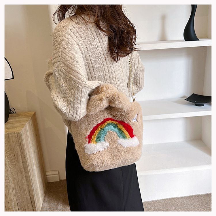 UR Winter Neue Nette Regenbogen Damen Mode Tragbare Plüsch Große Kapazität Kette Eine Schulter Umhängetasche_voghion.com