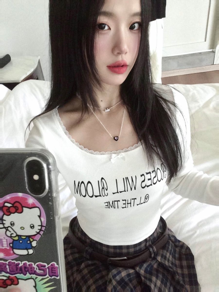 辣妹莫代爾早秋新款長袖T恤女設計感小眾內搭打底衫顯瘦短款上衣
