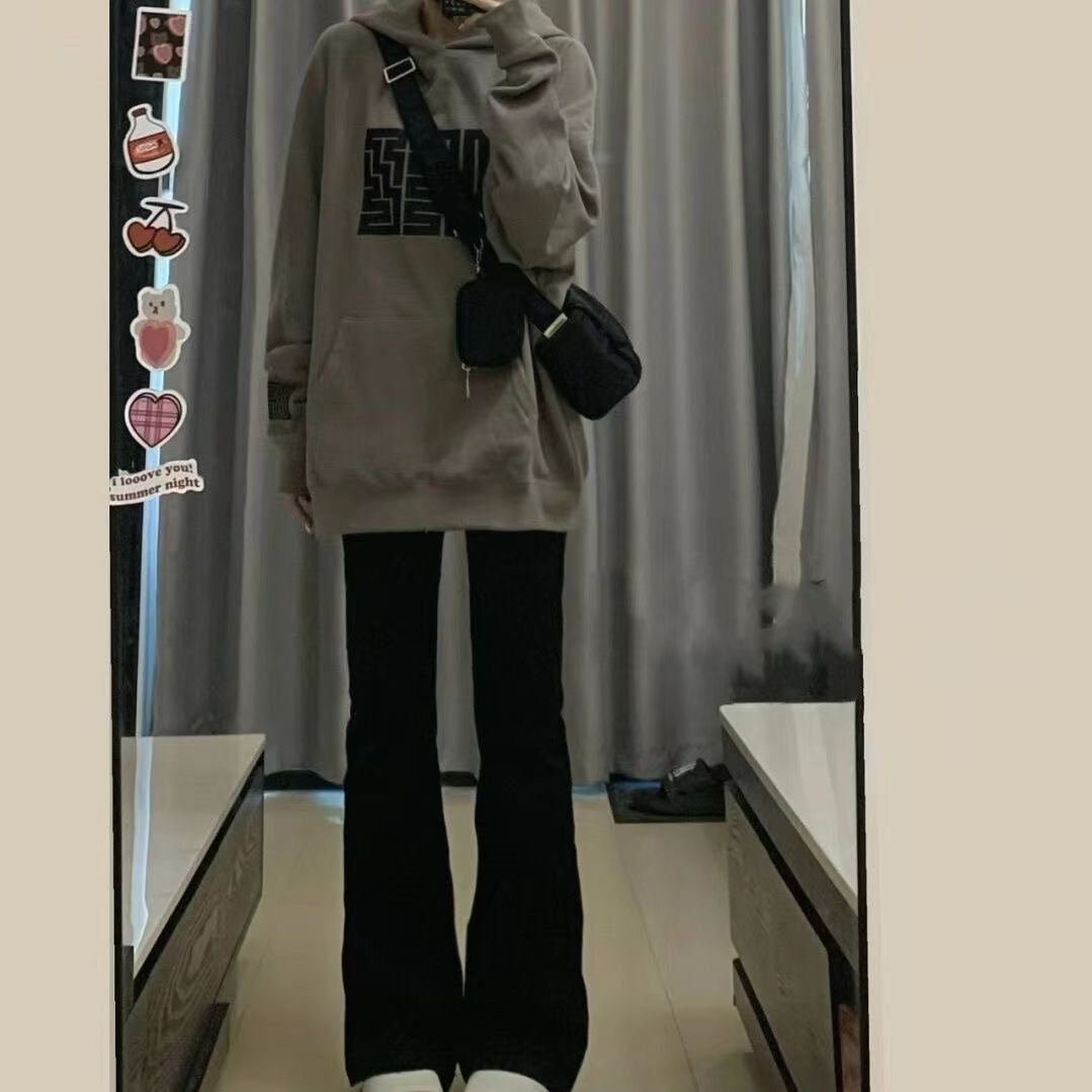 辣妹黑色高腰喇叭牛仔褲女休閒秋季高街修身顯瘦簡約微喇拖地褲子