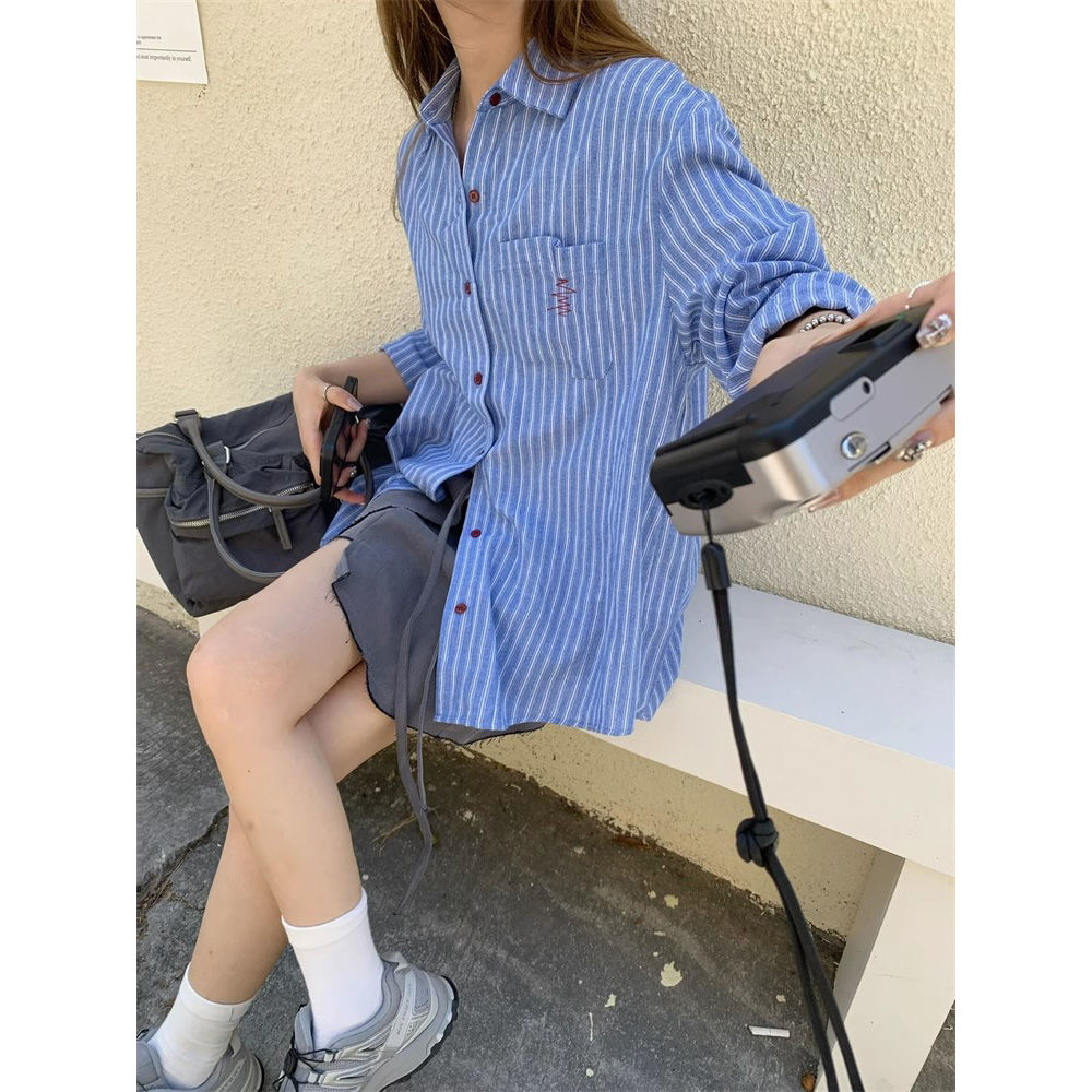 藍色條紋襯衫女寬鬆2023新款秋季顯瘦韓版刺繡設計感長袖外套上衣