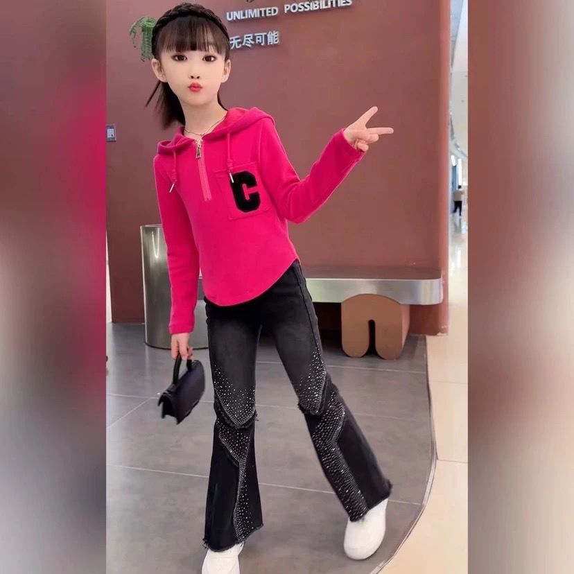 女童秋季套装2023新款韩版时髦烫钻裤子春秋洋气网红喇叭裤两件套