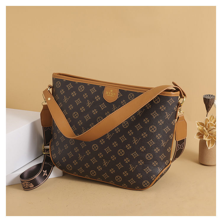 High quality shoulder straps with large capacity for women's bags 2023 Autumn/Winter New Tote Versatile One Shoulder_voghion.com