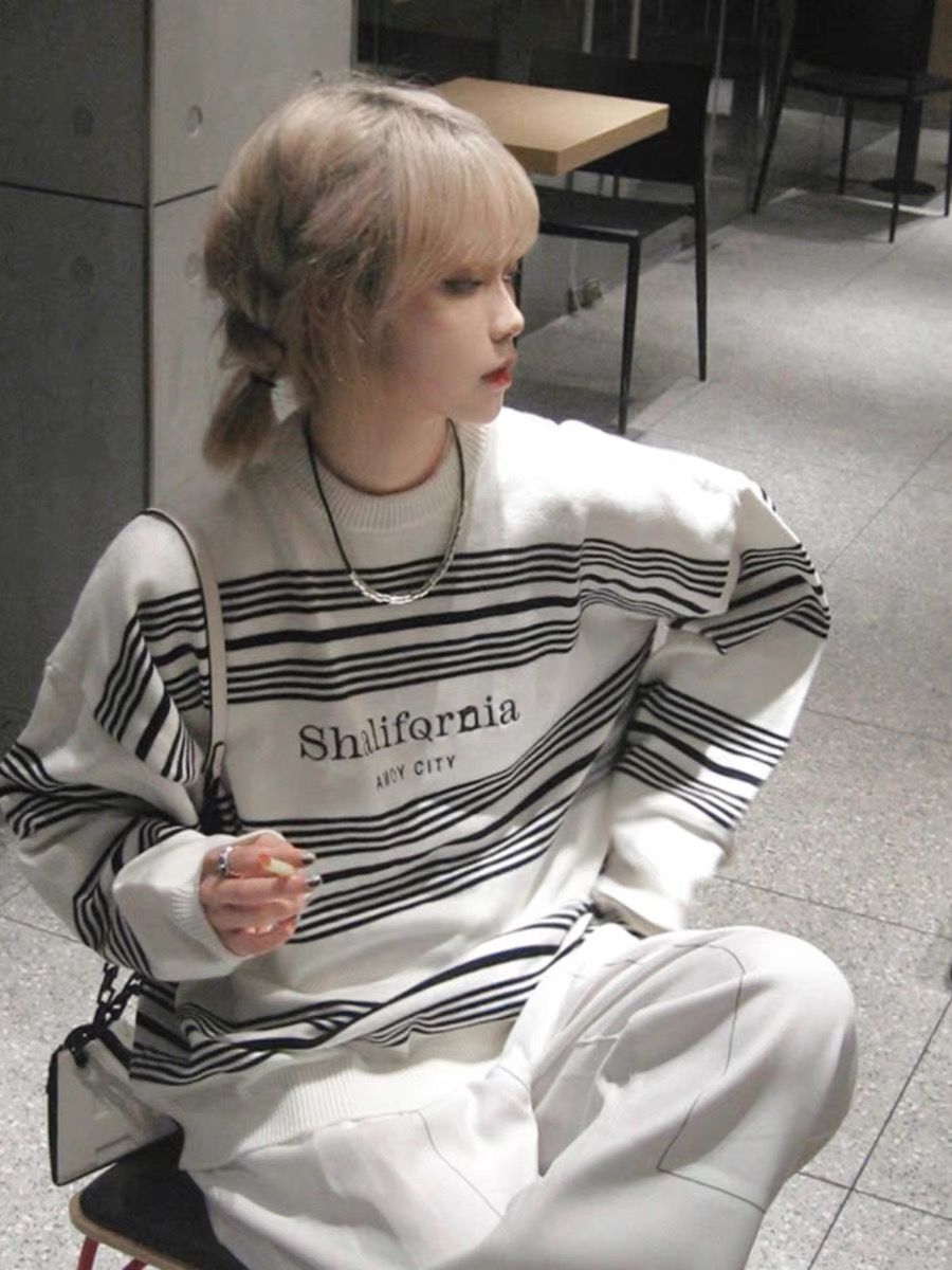 美式復古條紋圓領毛衣女2023新款爆款春秋慵懶風oversize潮牌上衣