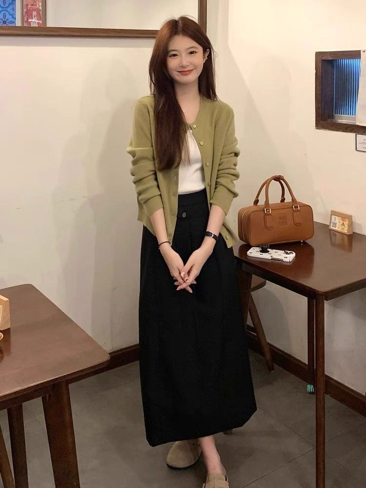 牛油果綠小香風圓領毛衣針織開衫女秋季高級感外搭寬鬆慵懶風外套