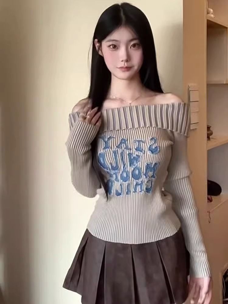 港風氣質斜肩修身毛衣慵懶辣妹顯瘦一字肩針織上衣秋女2023新款潮