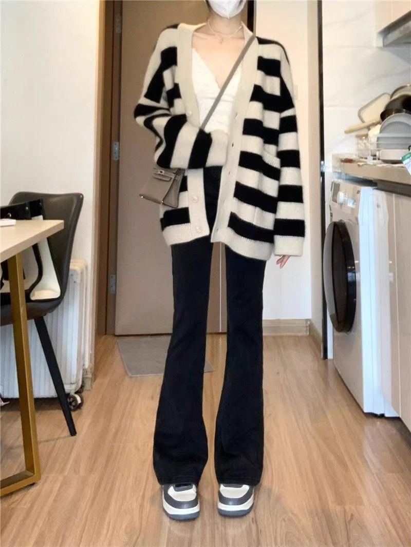 Lazy style color-blocked striped design long-sleeved V-neck knitted cardigan autumn and winter new retro jacket top for women