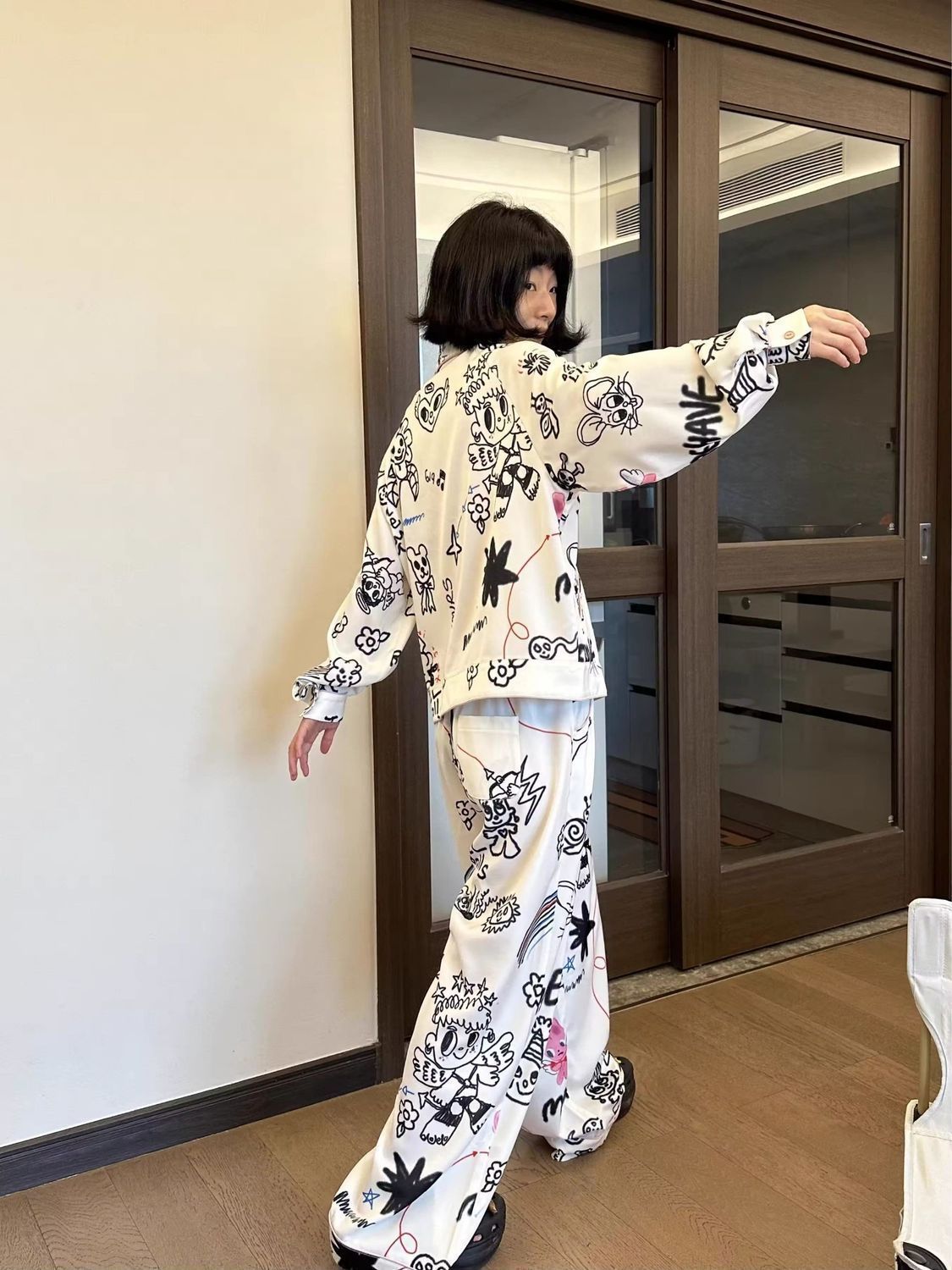 ins風塗鴉印花睡衣女春秋季新款長袖長褲卡通宿舍外穿家居服套裝
