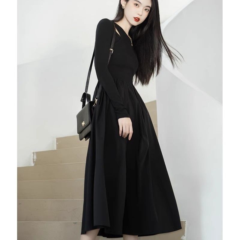 法式复古秋季2023新款女装收腰显瘦遮肚减龄高级感黑色长袖连衣裙