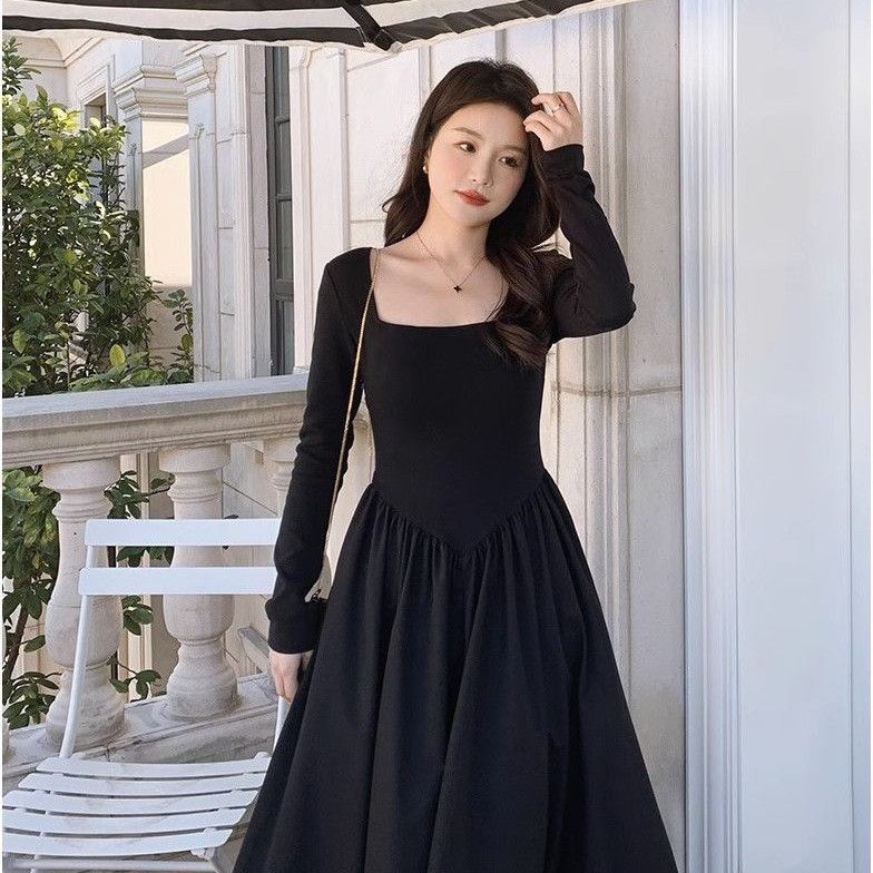 纯欲黑色茶歇法式连衣裙秋女新款高级赫本风气质方领显瘦长裙