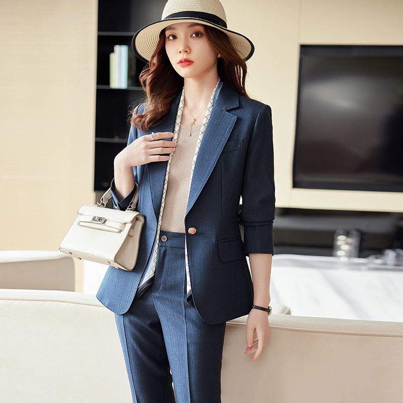 This year's popular fashion age-reducing blazer women's autumn and winter high-end and capable temperament professional wear fashion suit