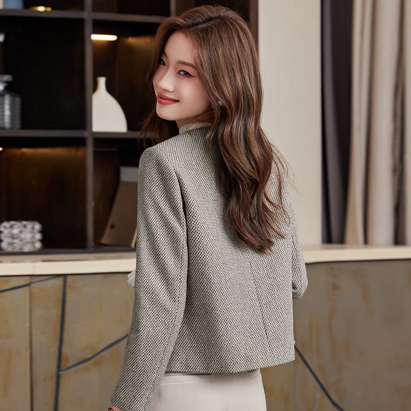 Temperament celebrity small fragrant style short coat for women autumn and winter 2023 new style petite short temperament casual suit top