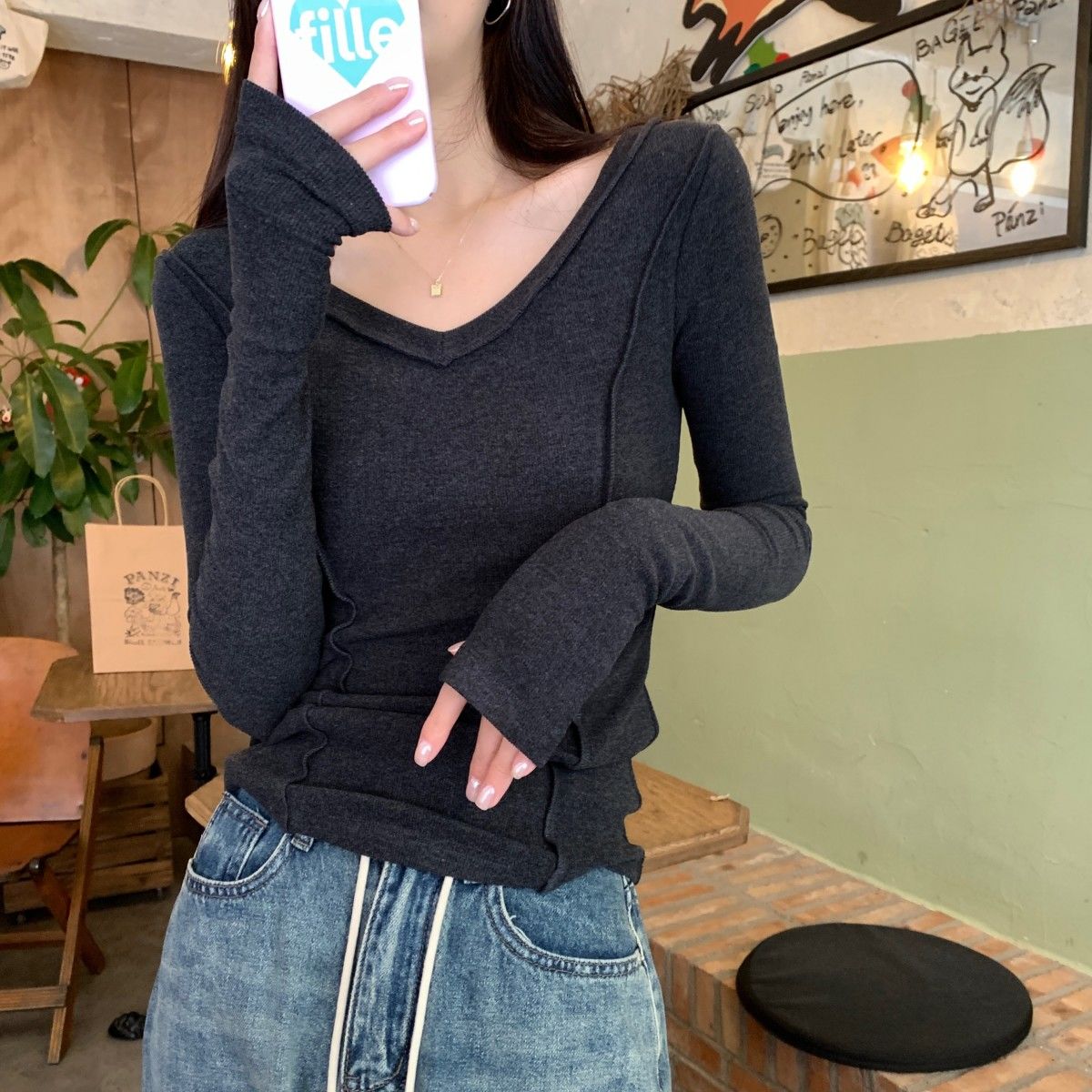 v領內搭魚骨T恤女秋季2023新款設計感小眾修身打底衫長袖上衣