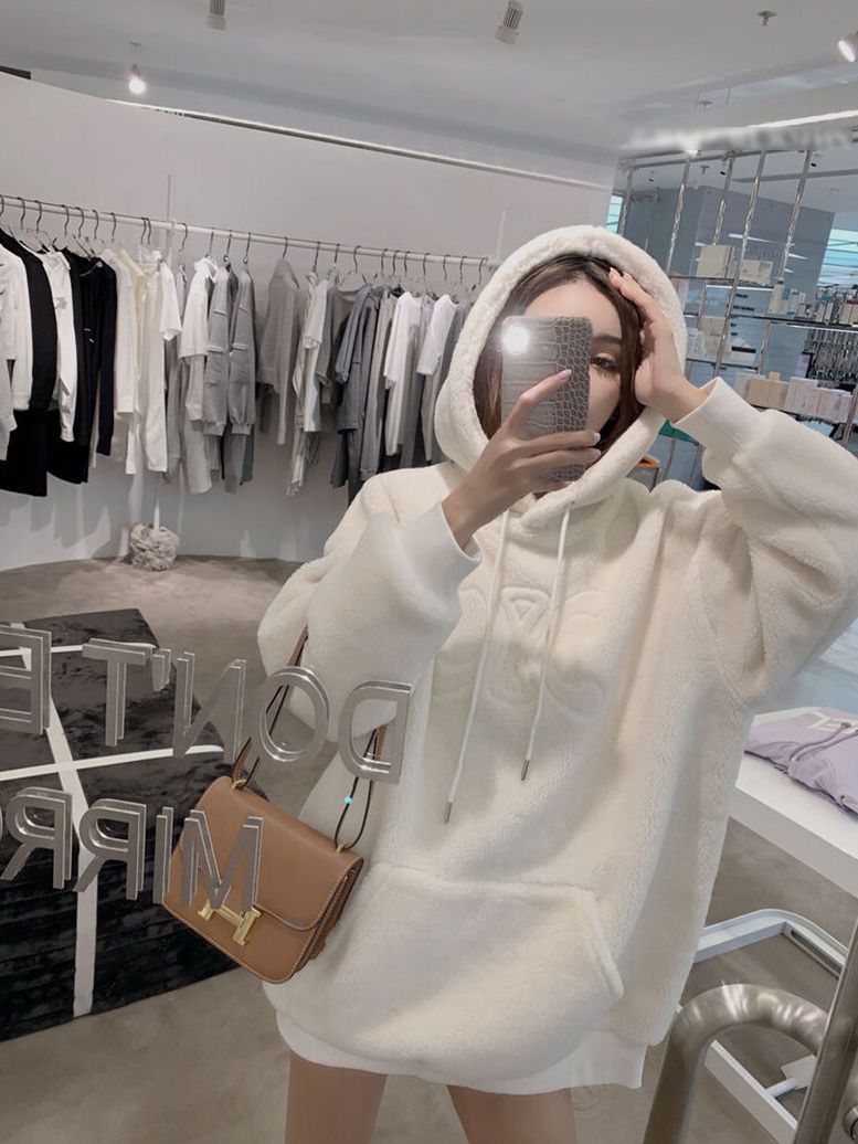Korean style casual and lazy style hooded sweatshirt for women, autumn and winter popular casual and versatile loose slimming long-sleeved top