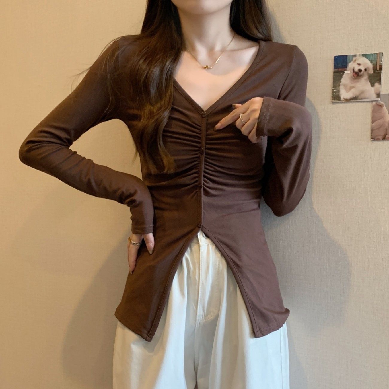2023秋季新款女神范V領修身褶皺開叉長袖外穿百搭上衣針織長袖T恤